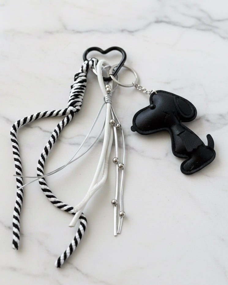 Porte clé Snopy noir