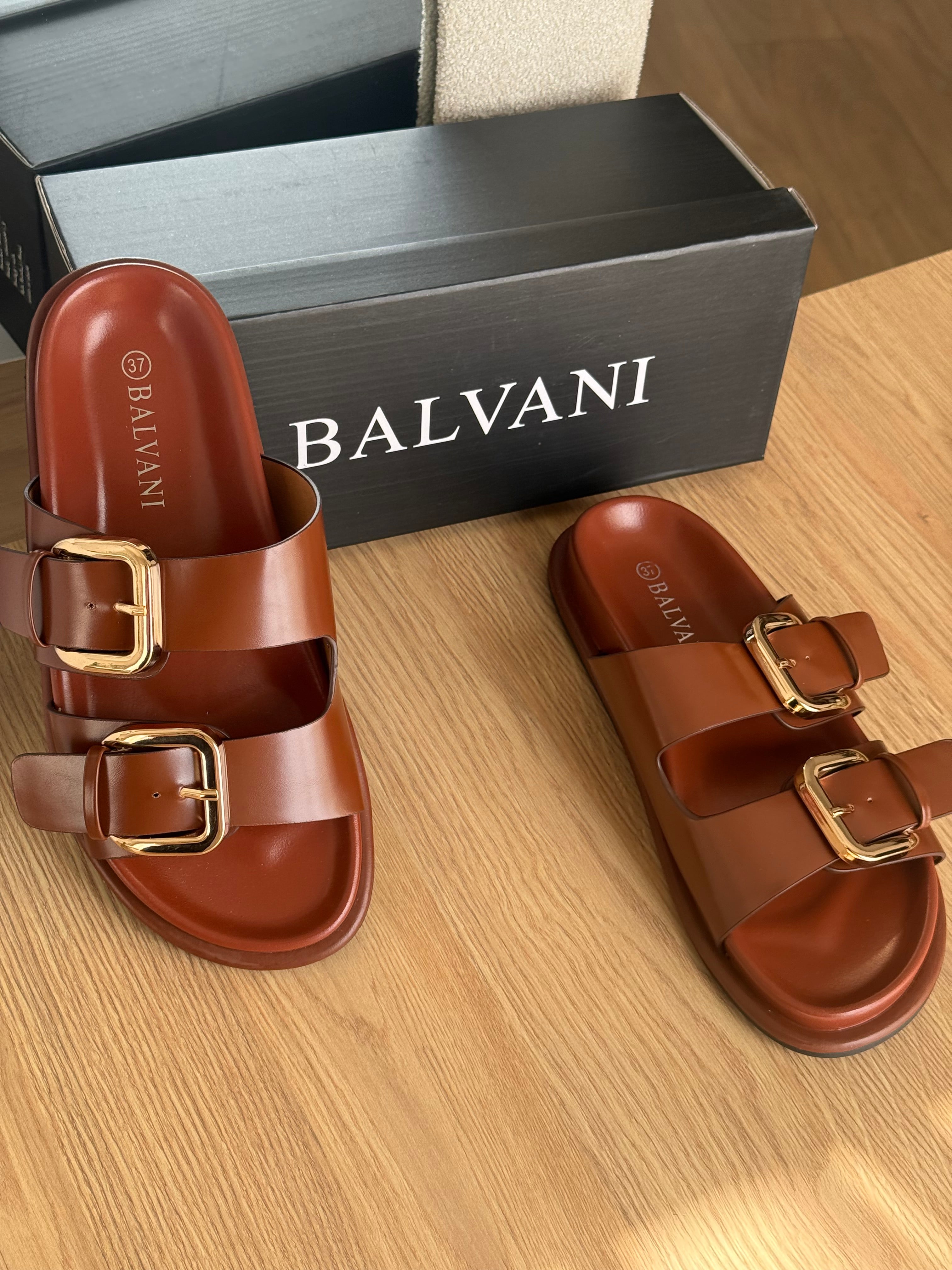 Mules comfort Buckles