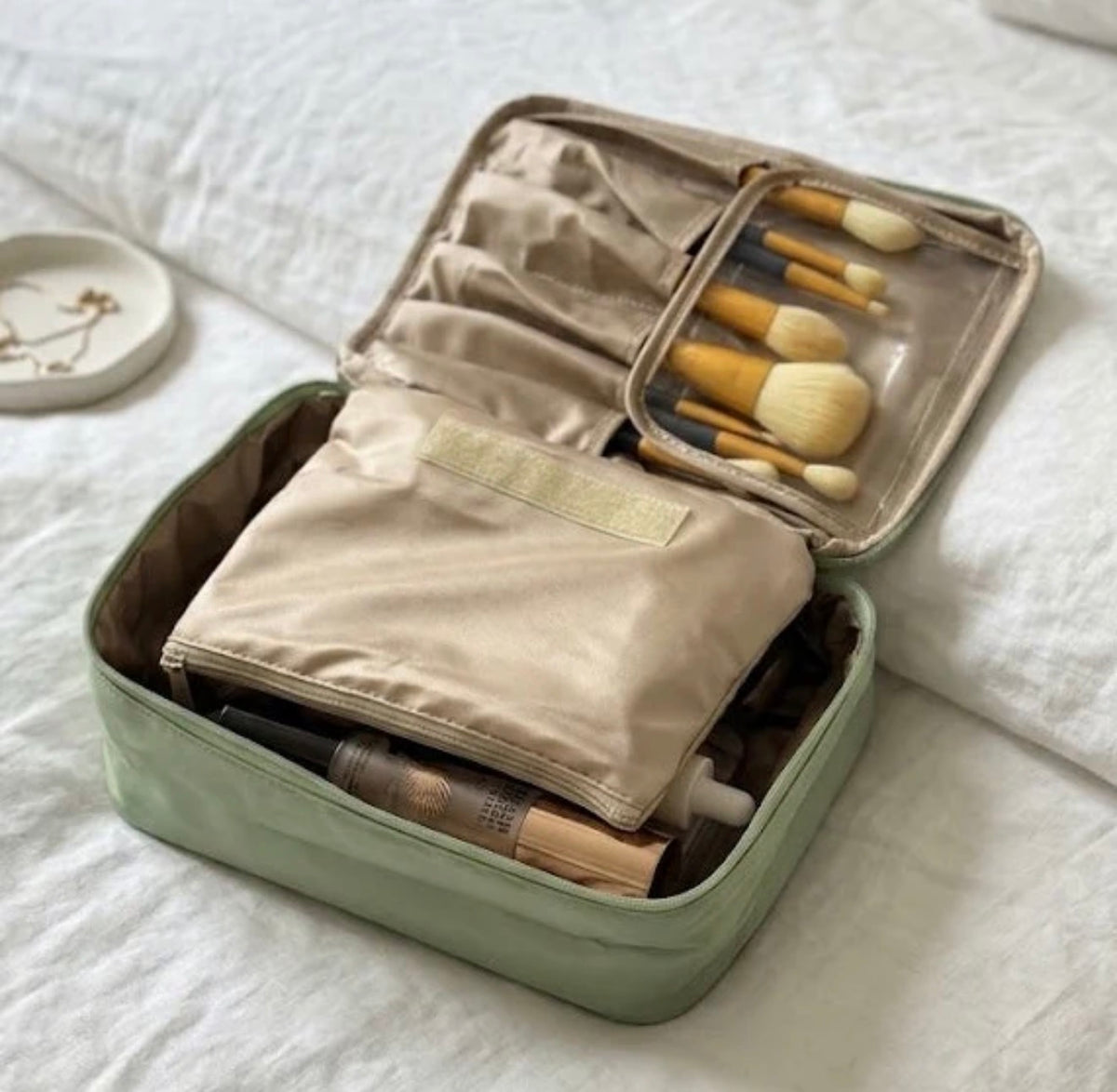 Trousse de Maquillage & pinceaux– Multi-Compartiments