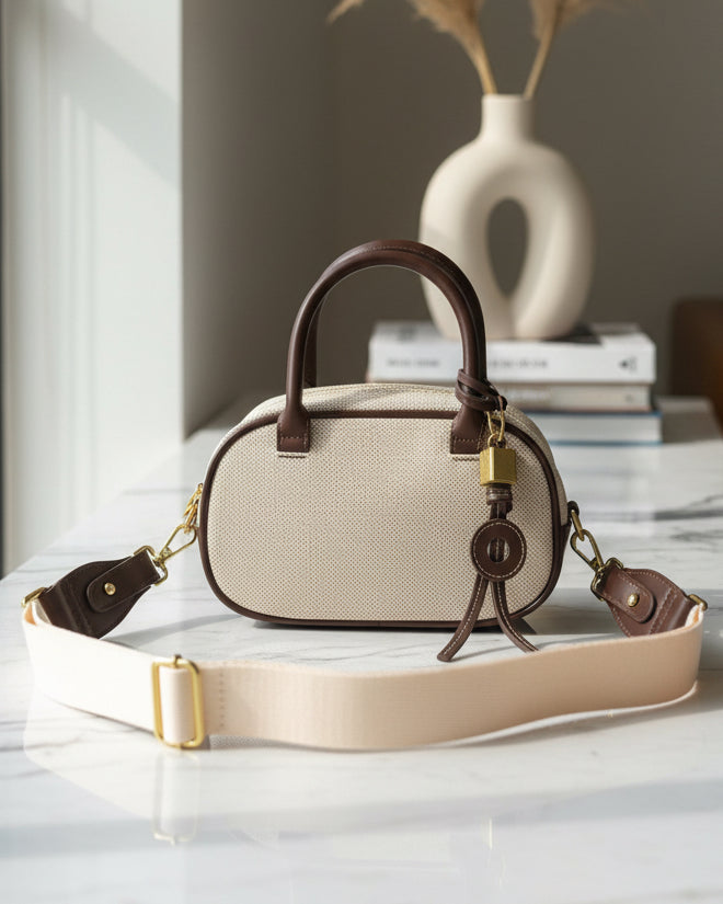 Sac à main + porte clé Beige