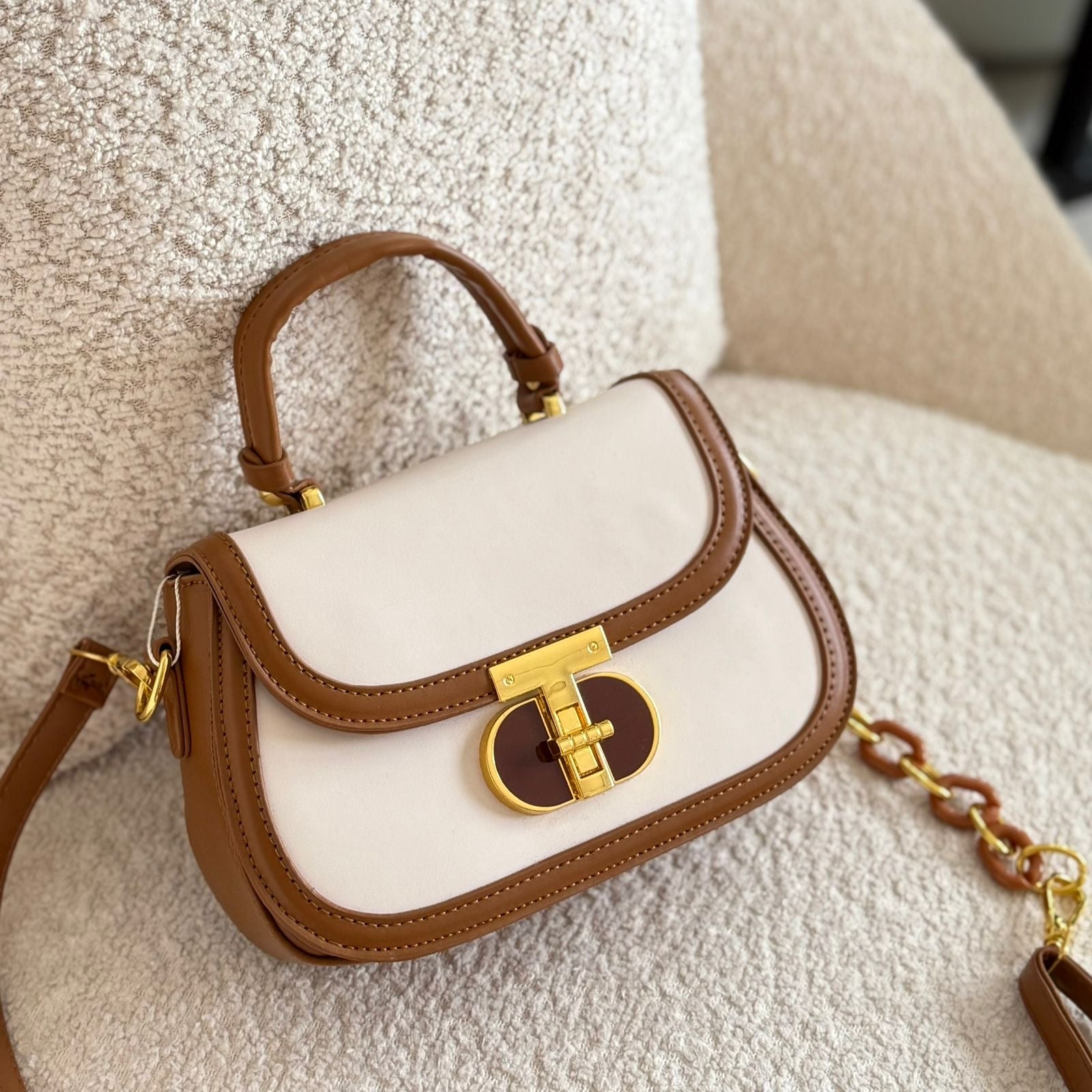 Sac à bandoulière marron et blanc