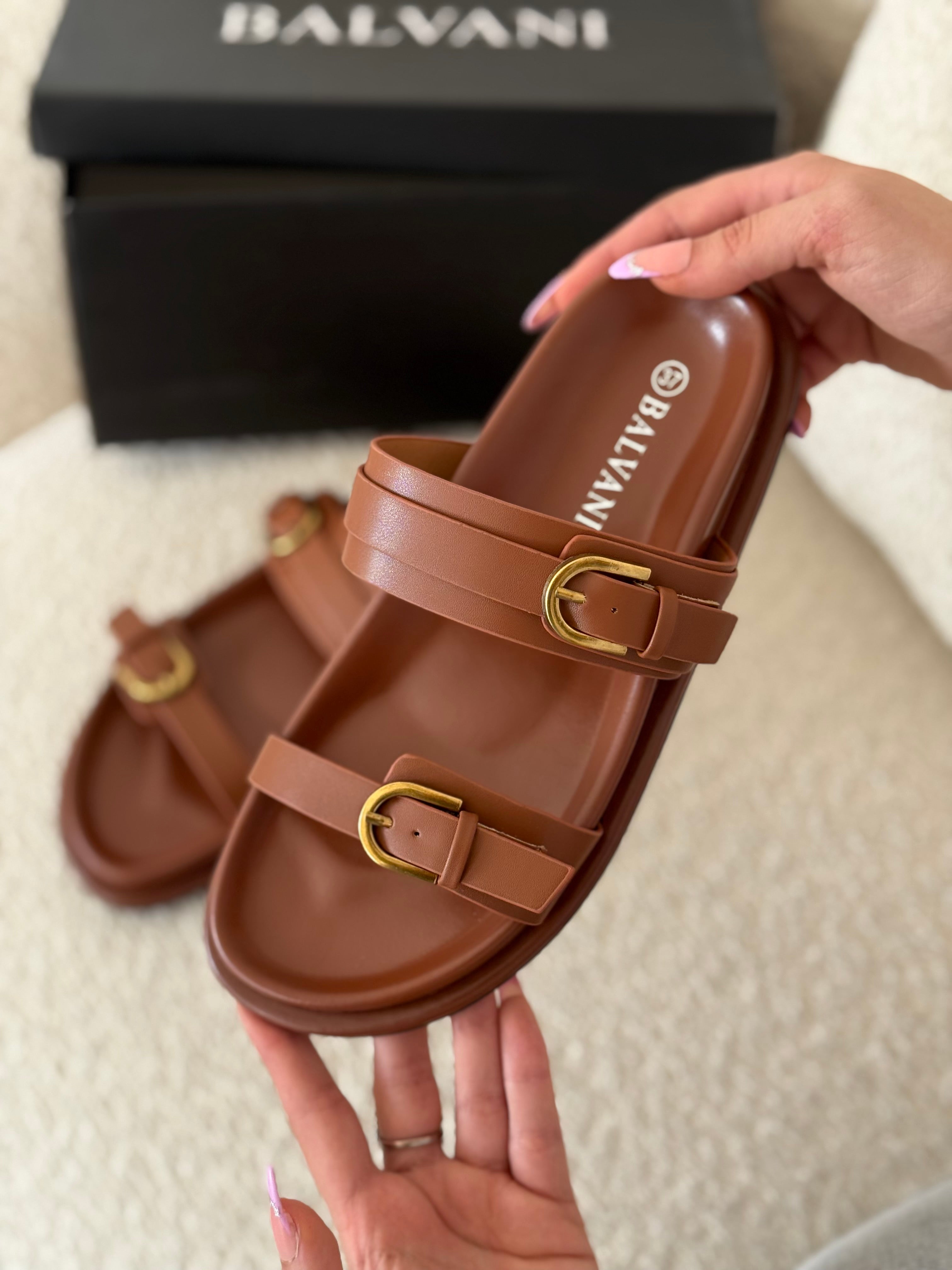 Mules capri style Marron