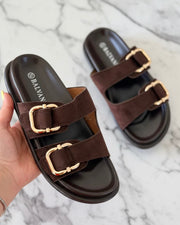 Mules à Boucles Dorées