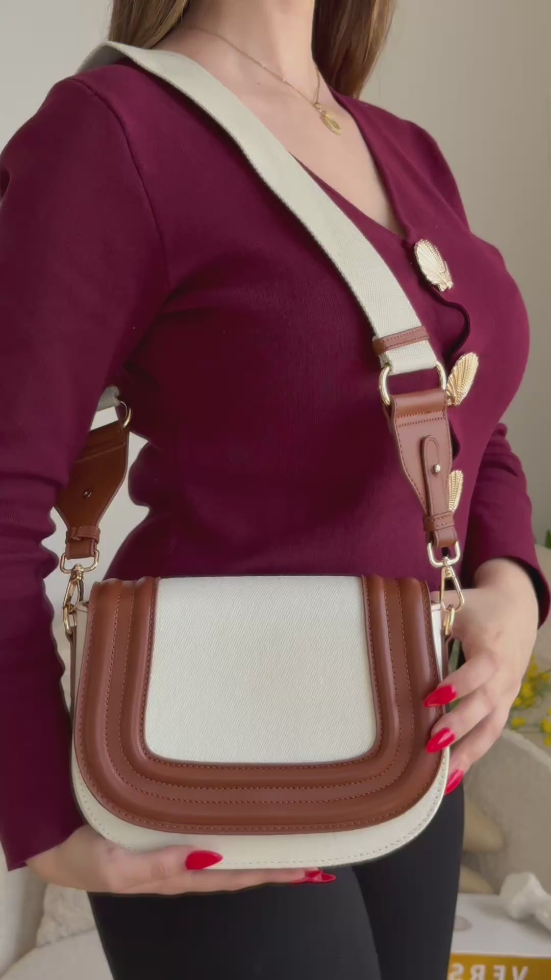 Charger la vidéo : Sac L’iconique selle marron &amp; blanc