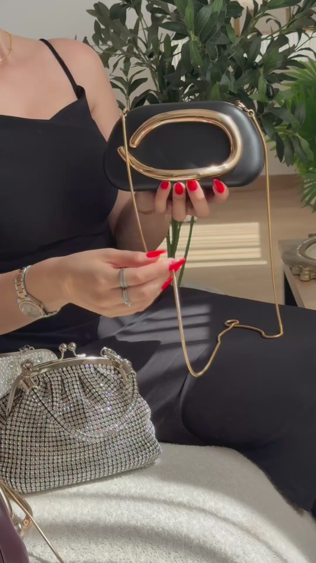 Charger la vidéo : Pochette Soirée Noir