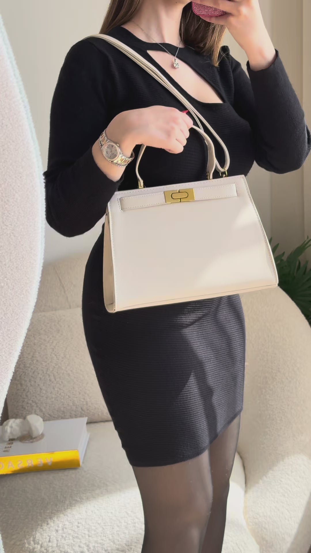 Charger la vidéo : Sac le signature blanc