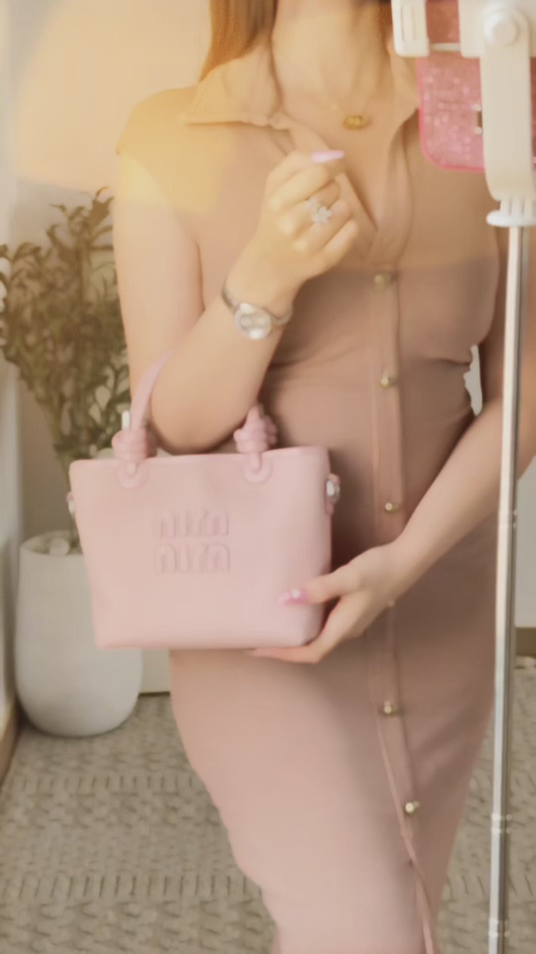 Charger la vidéo : SacLe Petit Macaron pink