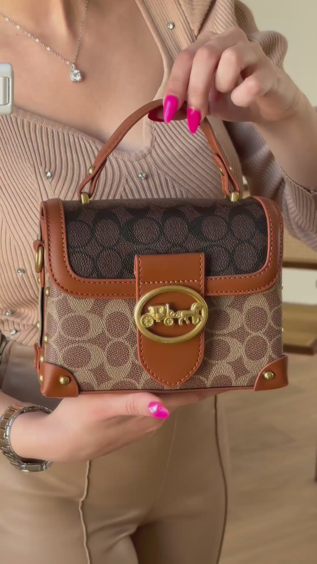 Charger la vidéo : Sac Le Petit Coffret marron