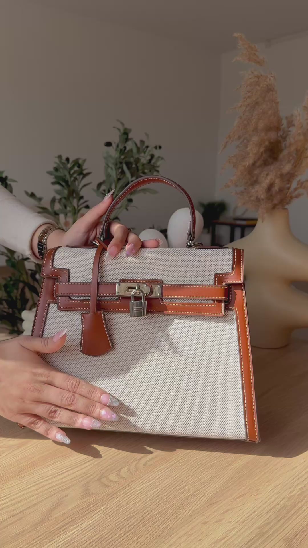 Charger la vidéo : Sac le madison camel
