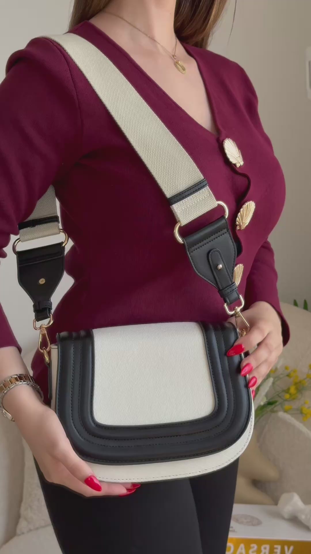 Charger la vidéo : Sac L’iconique selle Noir &amp; blanc