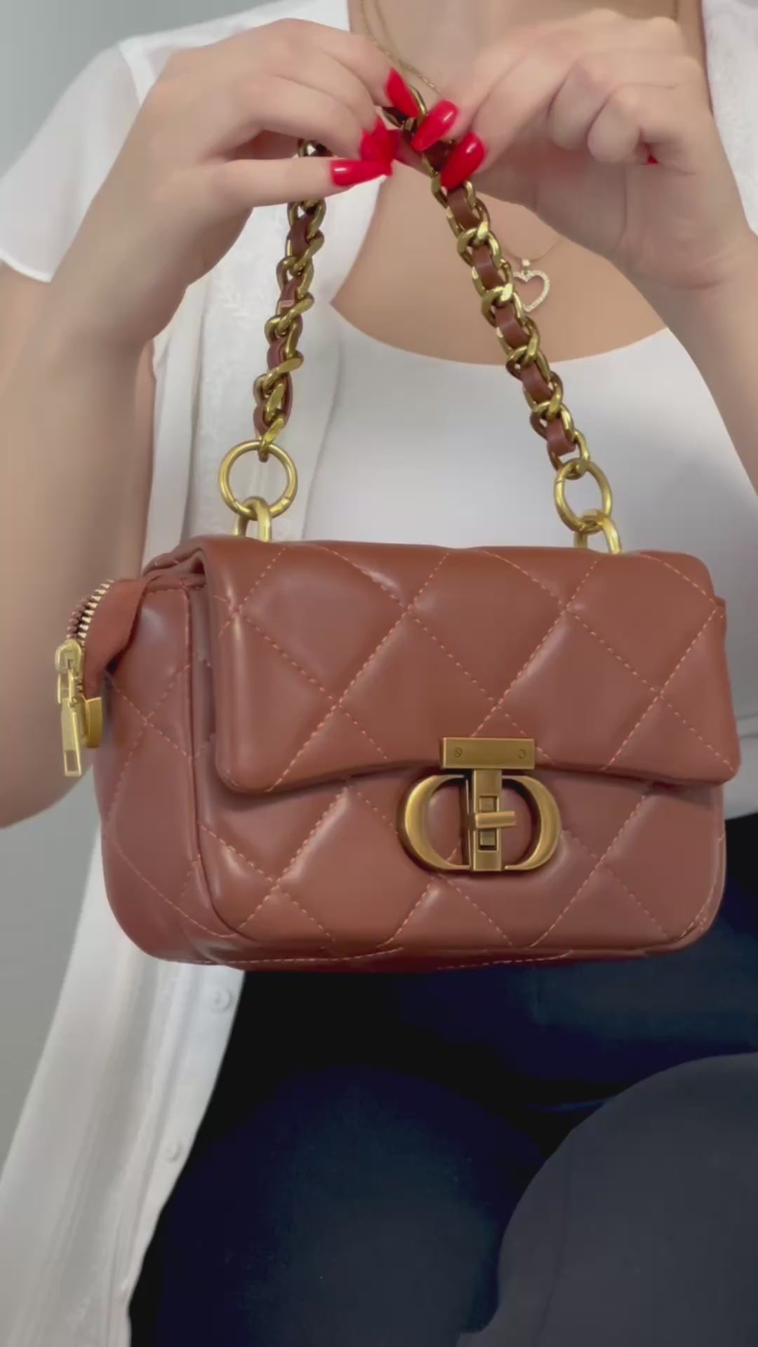 Charger la vidéo : Sac À Bandoulière  marron