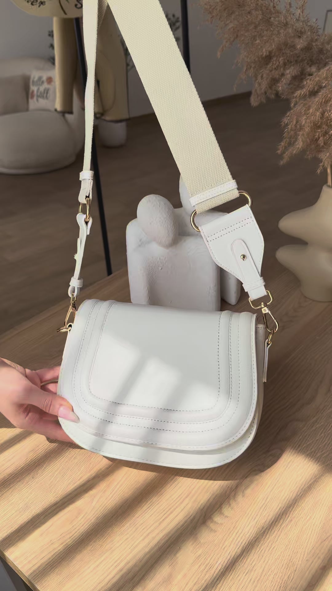 Charger la vidéo : Sac L’iconique selle blanc