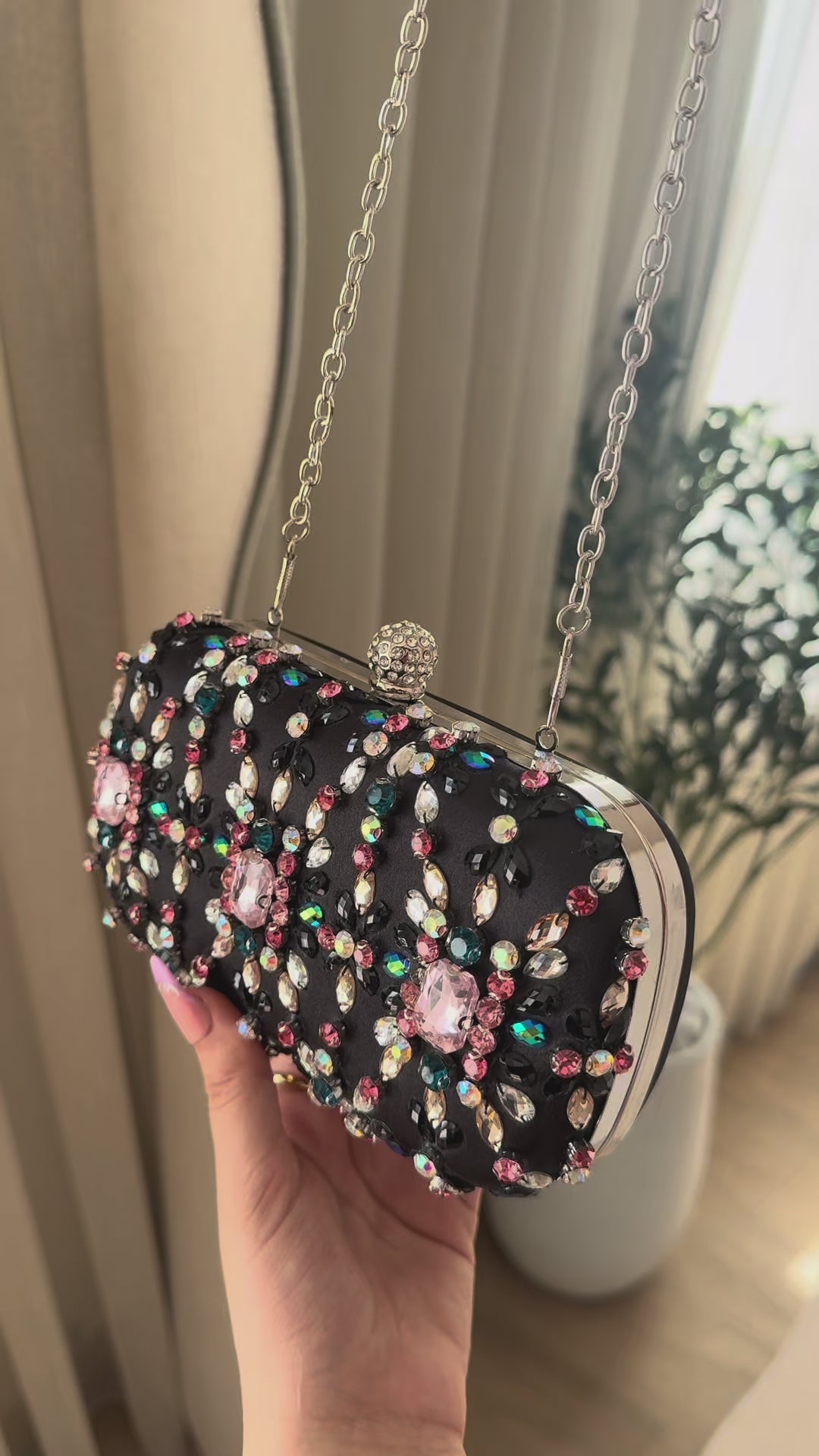 Charger la vidéo : Pochette Soirée Bling Bling Noir