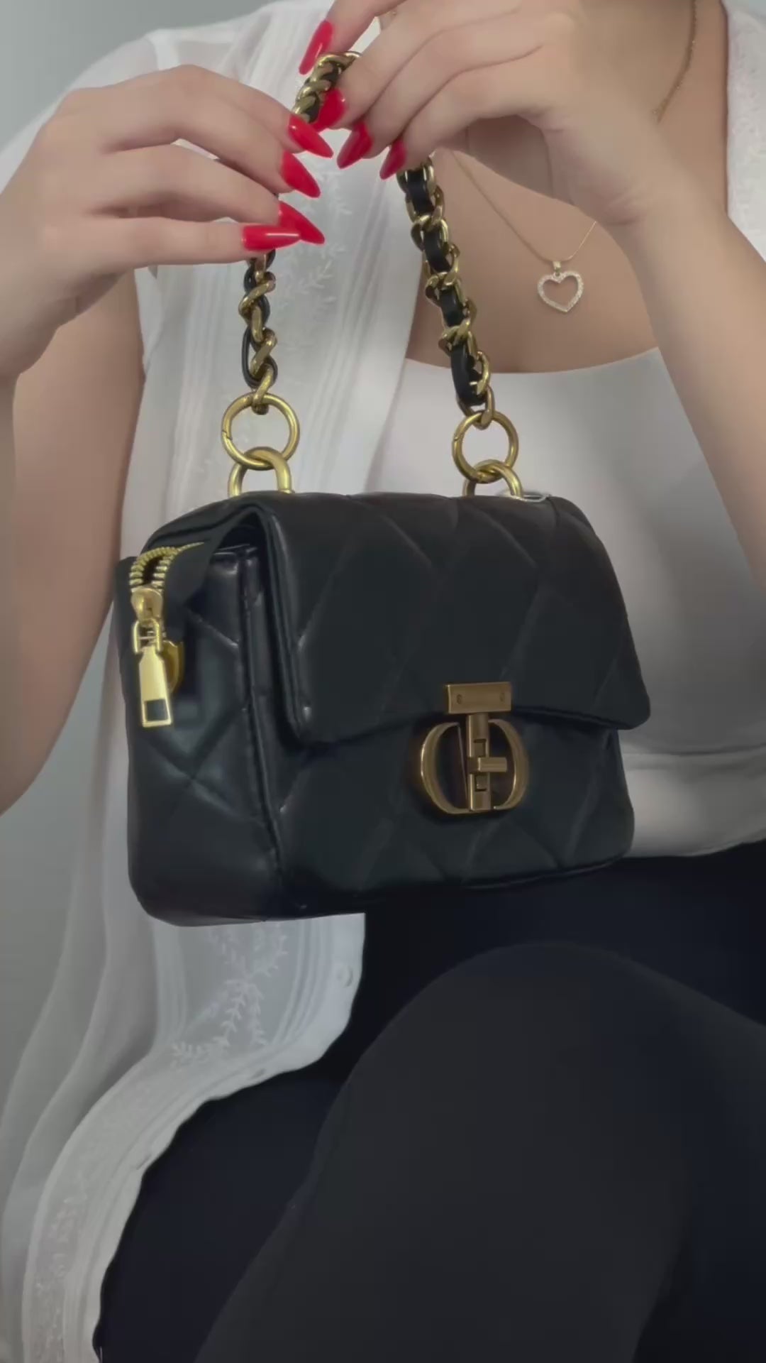 Charger la vidéo : Sac À Bandoulière  noir